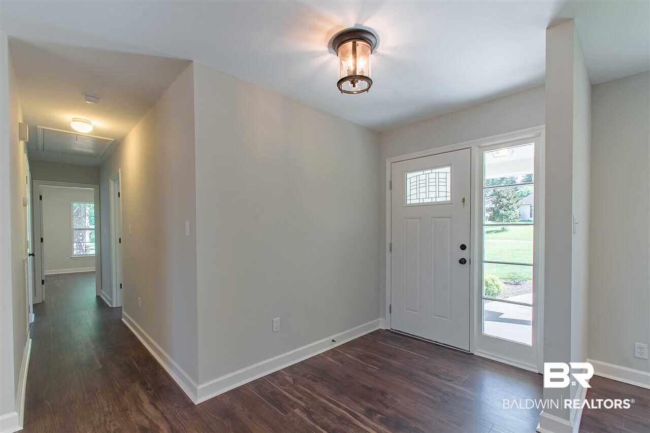 121 Pineridge Road Daphne, AL 36526 - Photo 8 of 41 Large Foyer