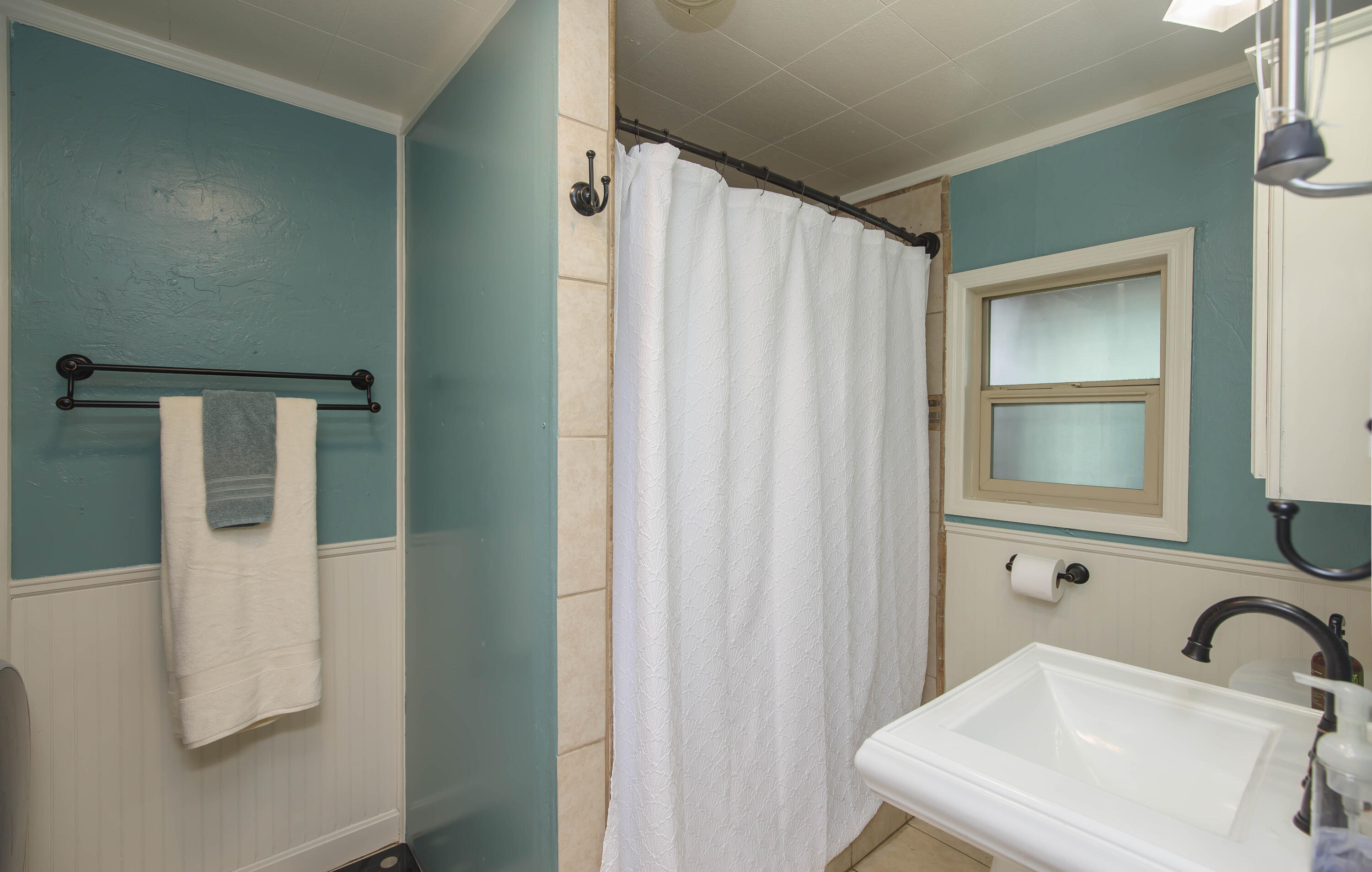 854 West 2nd Street Medford, OR 97501 - Photo 16 of 39 16