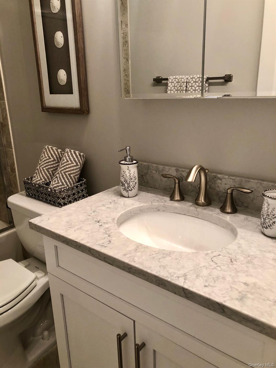 425 Newbridge Road, Unit 30 East Meadow, NY 11554 - Photo 8 of 10