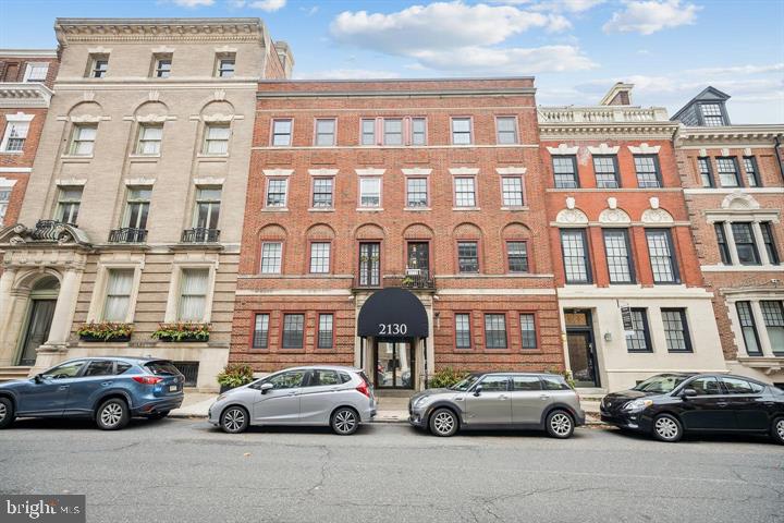 2130 Locust Street, Unit A2 Philadelphia, PA 19103 - Photo 6 of 15