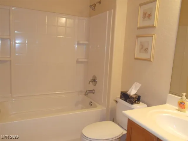 $1,900 | 5959 Saddle Horse Avenue, Las Vegas, NV 89122