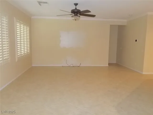 $1,900 | 5959 Saddle Horse Avenue, Las Vegas, NV 89122