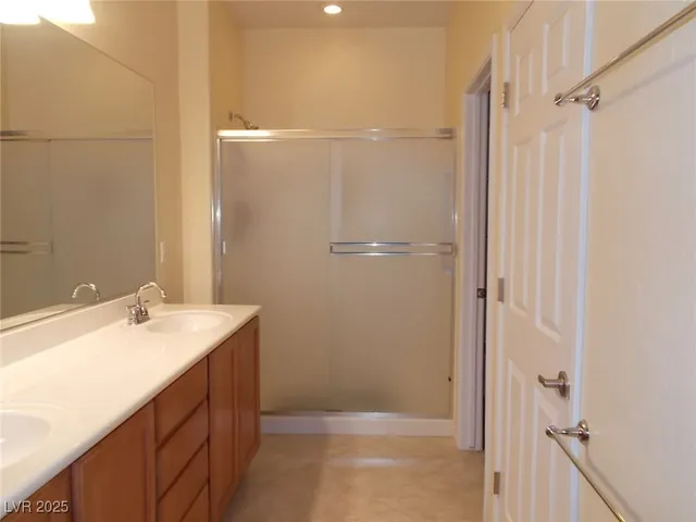 $1,900 | 5959 Saddle Horse Avenue, Las Vegas, NV 89122