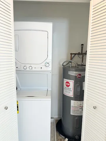 $2,000 | 138 Bertram Drive, Unit M, Yorkville, IL 60560