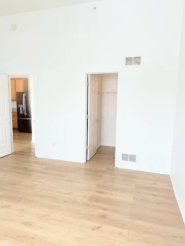 $2,000 | 138 Bertram Drive, Unit M, Yorkville, IL 60560