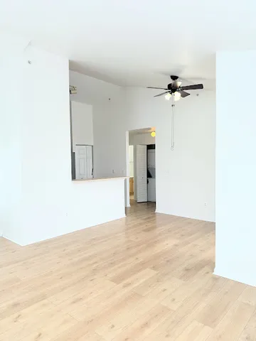 $2,000 | 138 Bertram Drive, Unit M, Yorkville, IL 60560