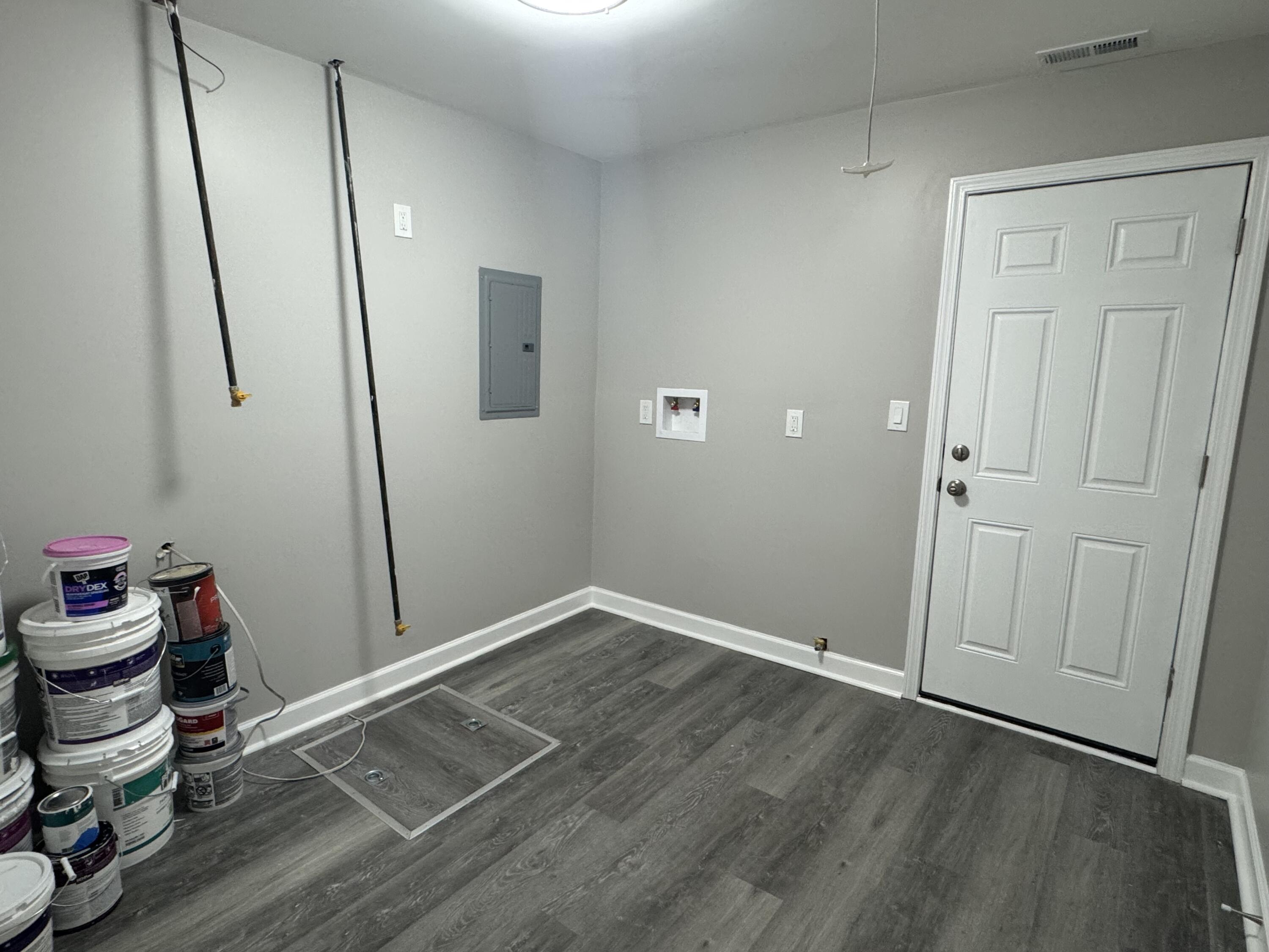 3428 Delaware Street Gary, IN 46409 - Photo 11 of 13 a view of room with wooden floor and bathroom