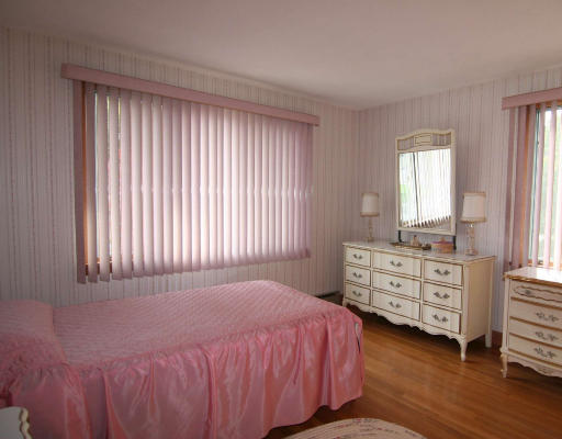 19 Lawndale Road Stoneham, MA 02180 - Photo 16 of 19 Gallery Image 16