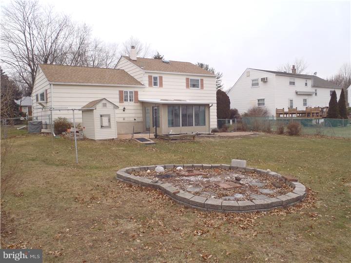 1018 Howard Road Warminster, PA 18974 - Photo 19 of 25 Back Yard