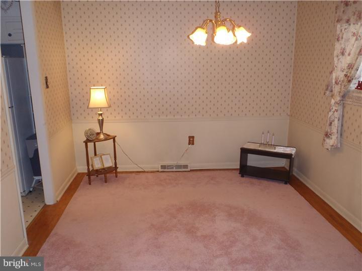 1018 Howard Road Warminster, PA 18974 - Photo 8 of 25 Dining Room
