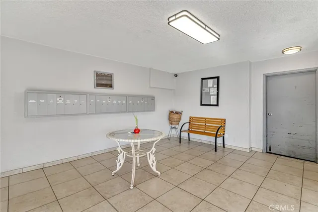 $580,000 | 601 East Orange Grove Avenue, Unit 106, Burbank, CA 91501