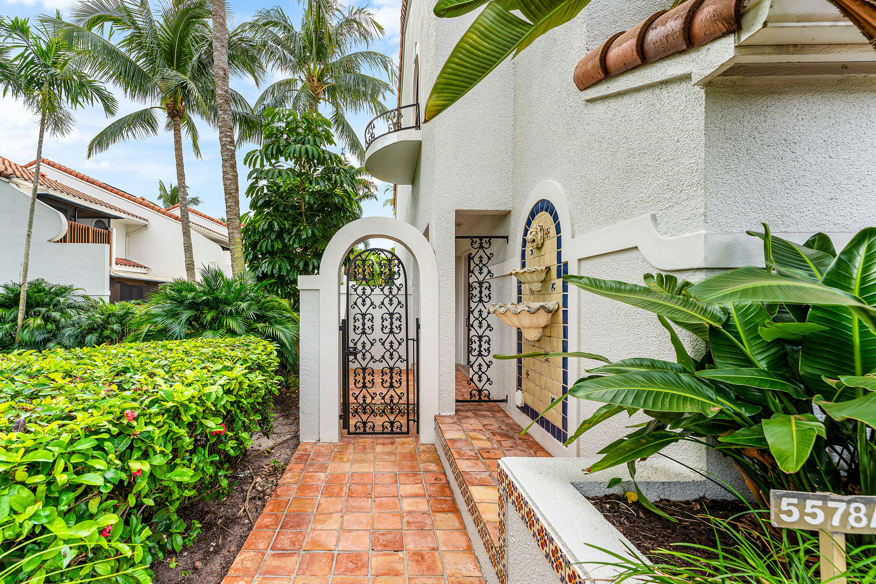 5578 North Ocean Boulevard, Unit 28F Ocean Ridge, FL 33435 - Photo 3 of 47 004-5578NorthOceanBoulevard-28F-OceanRid