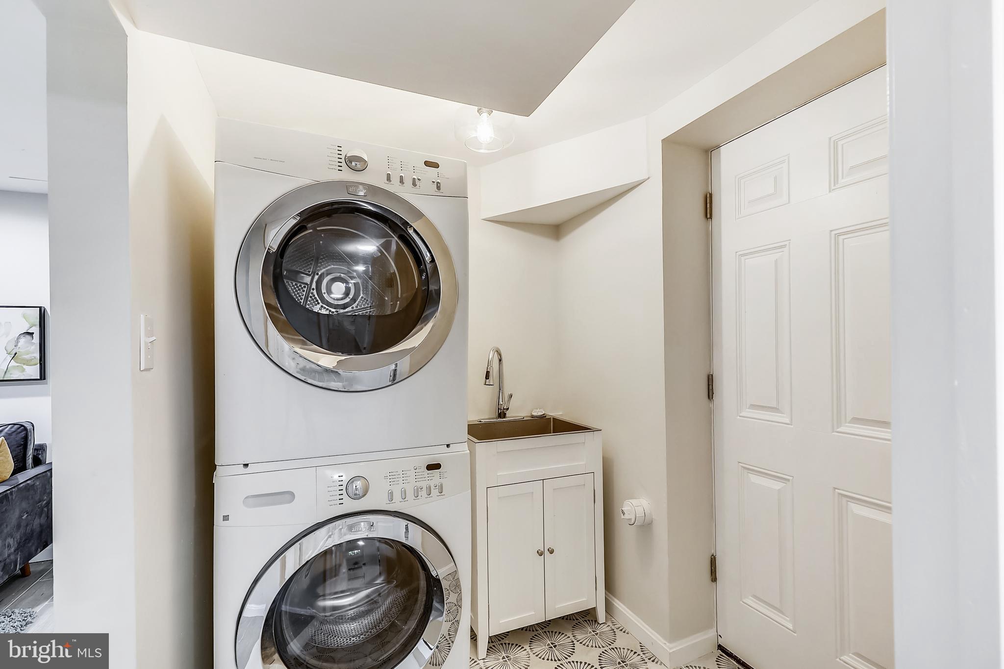 303 Penwood Road Silver Spring, MD 20901 - Photo 32 of 44 Washer/Dryer and Backyard Access