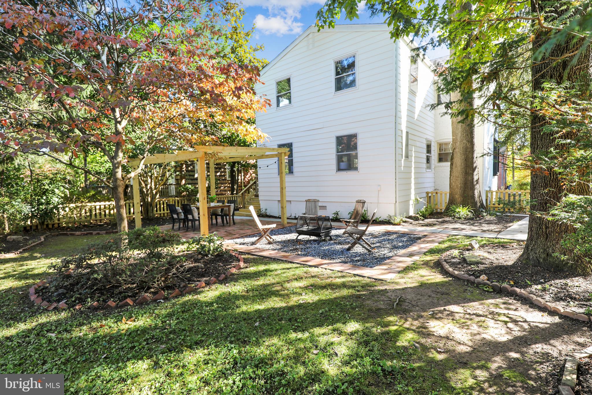 303 Penwood Road Silver Spring, MD 20901 - Photo 35 of 44 Large Flat Backyard