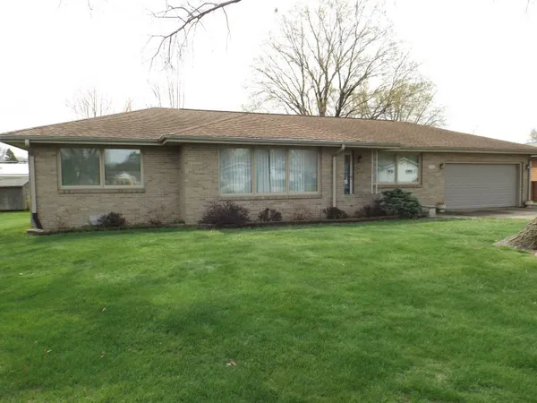 $199,900 | 1006 Selmi Lane, Rock Falls, IL 61071