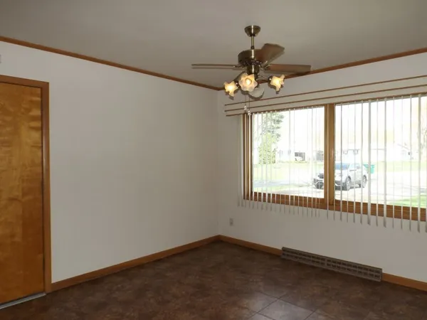 $199,900 | 1006 Selmi Lane, Rock Falls, IL 61071
