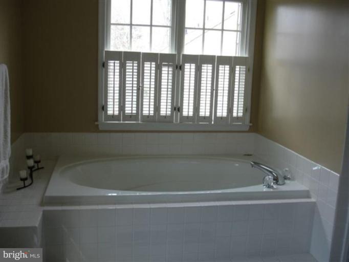 10 Little River Road Laurel, MD 20724 - Photo 12 of 17 Master Bath
