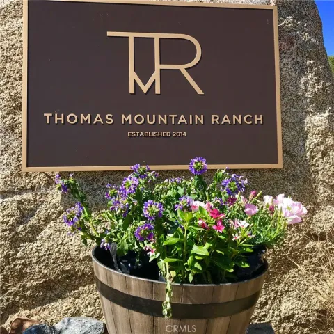 a view of sign board