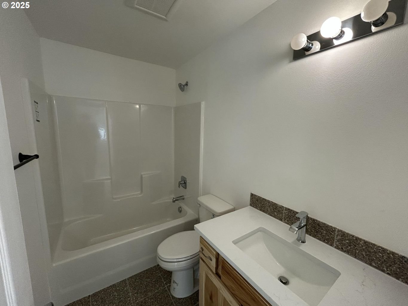 6500 Weber Road Tillamook, OR 97141 - Photo 12 of 48