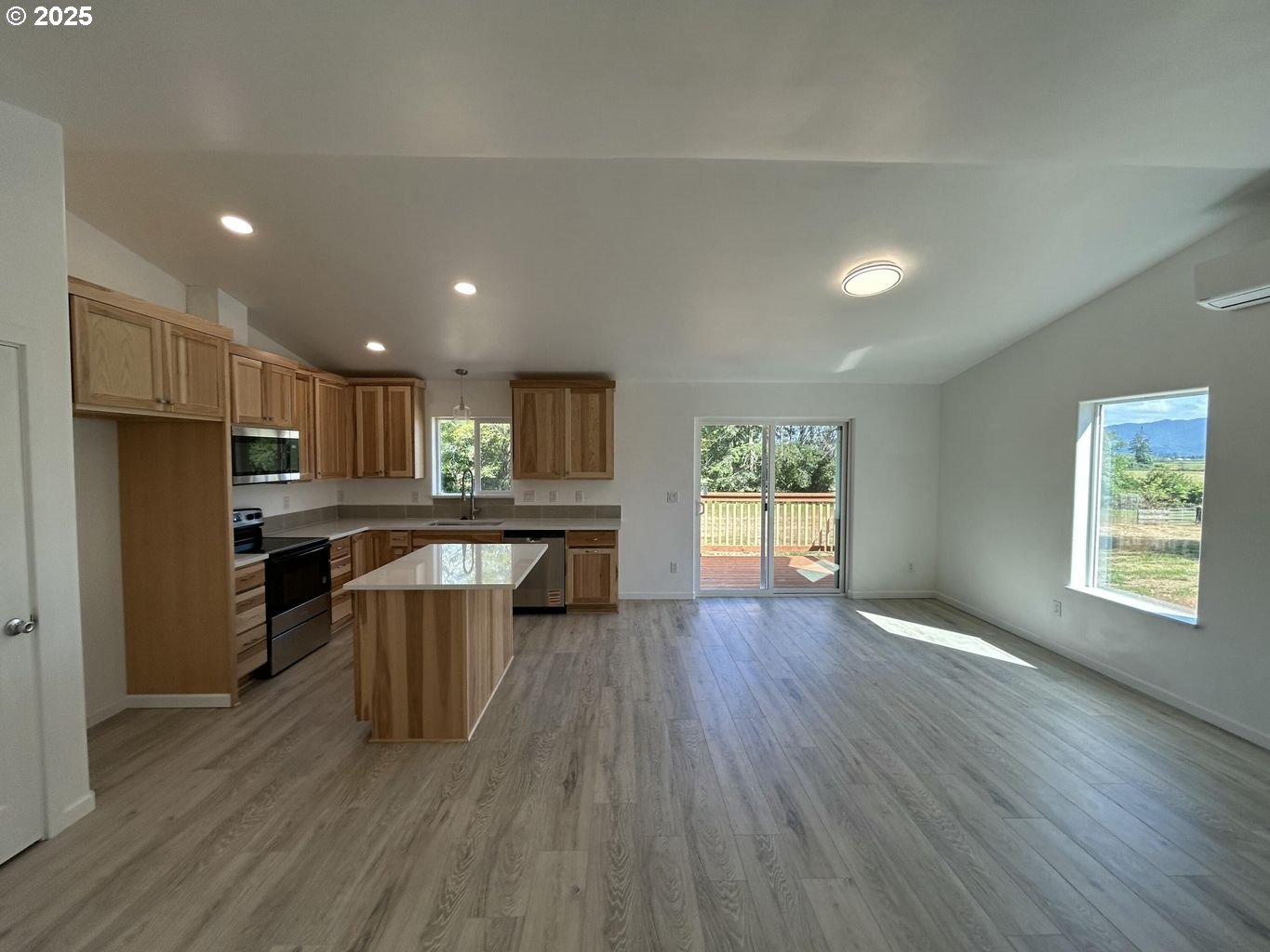 6500 Weber Road Tillamook, OR 97141 - Photo 4 of 48