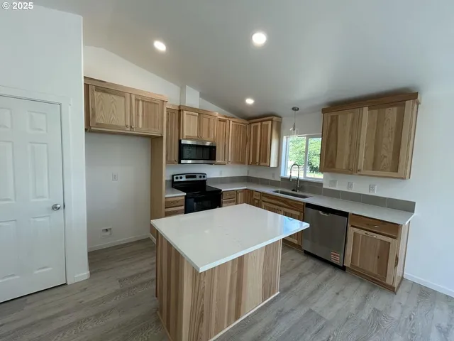 $489,000 | 6500 Weber Road, Tillamook, OR 97141