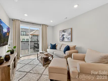 $675,000 | 2024 Terwilliger Terrace, Charlotte, NC 28203