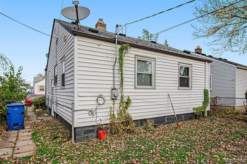 7574 Timken Avenue Warren, MI 48091 - Photo 17 of 19