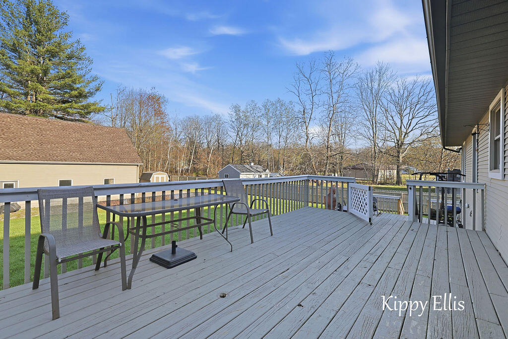 566 South Dangl Road Muskegon, MI 49442 - Photo 26 of 36 IMG_1201