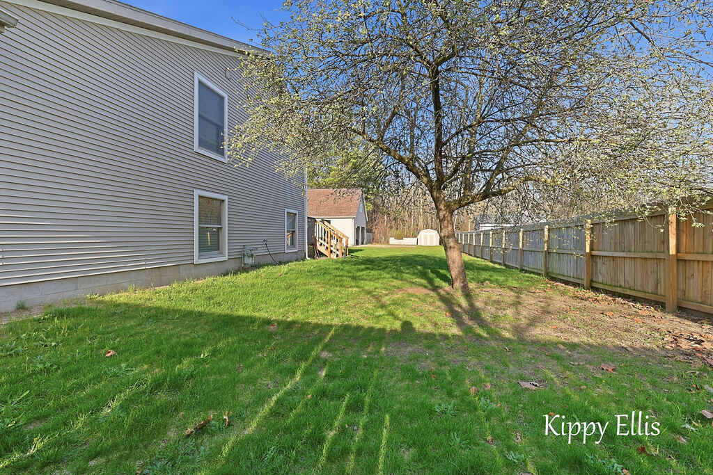 566 South Dangl Road Muskegon, MI 49442 - Photo 33 of 36 IMG_1203