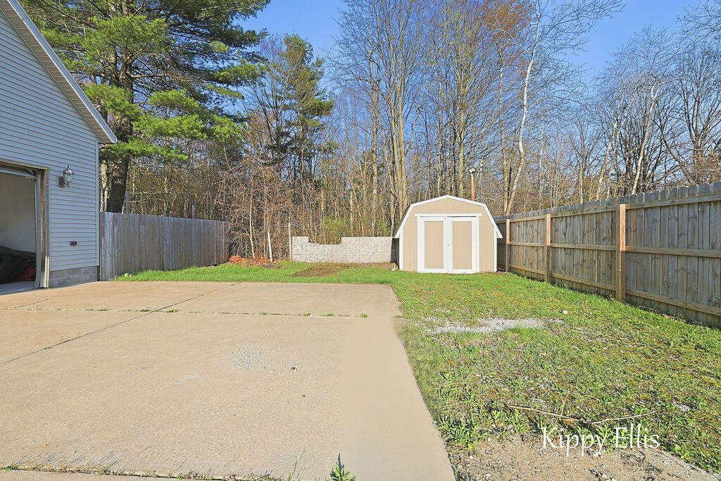566 South Dangl Road Muskegon, MI 49442 - Photo 35 of 36 IMG_1207