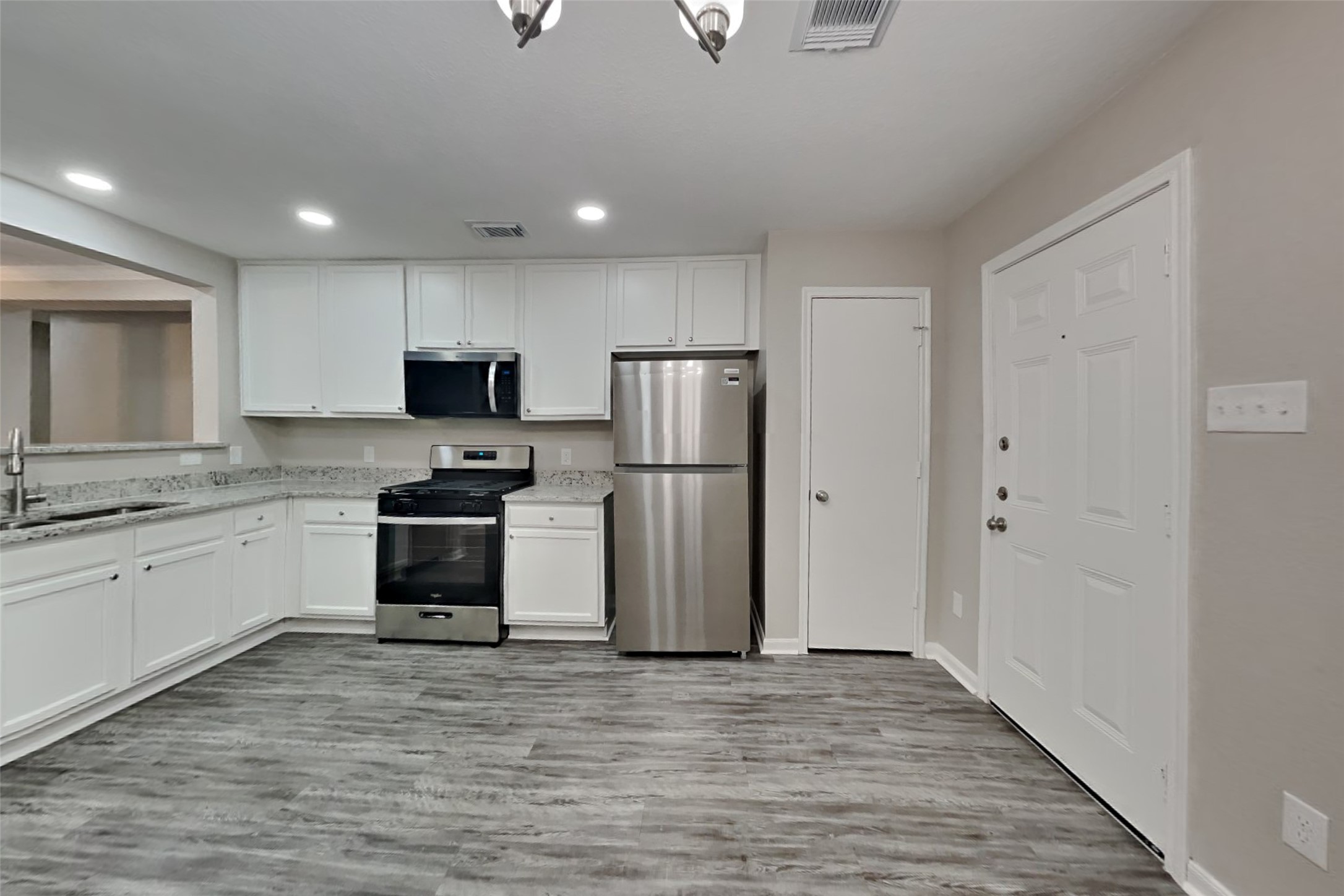 3015 Tall Tree Ridge Way Spring, TX 77389 - Photo 5 of 18 Gallery Image 5