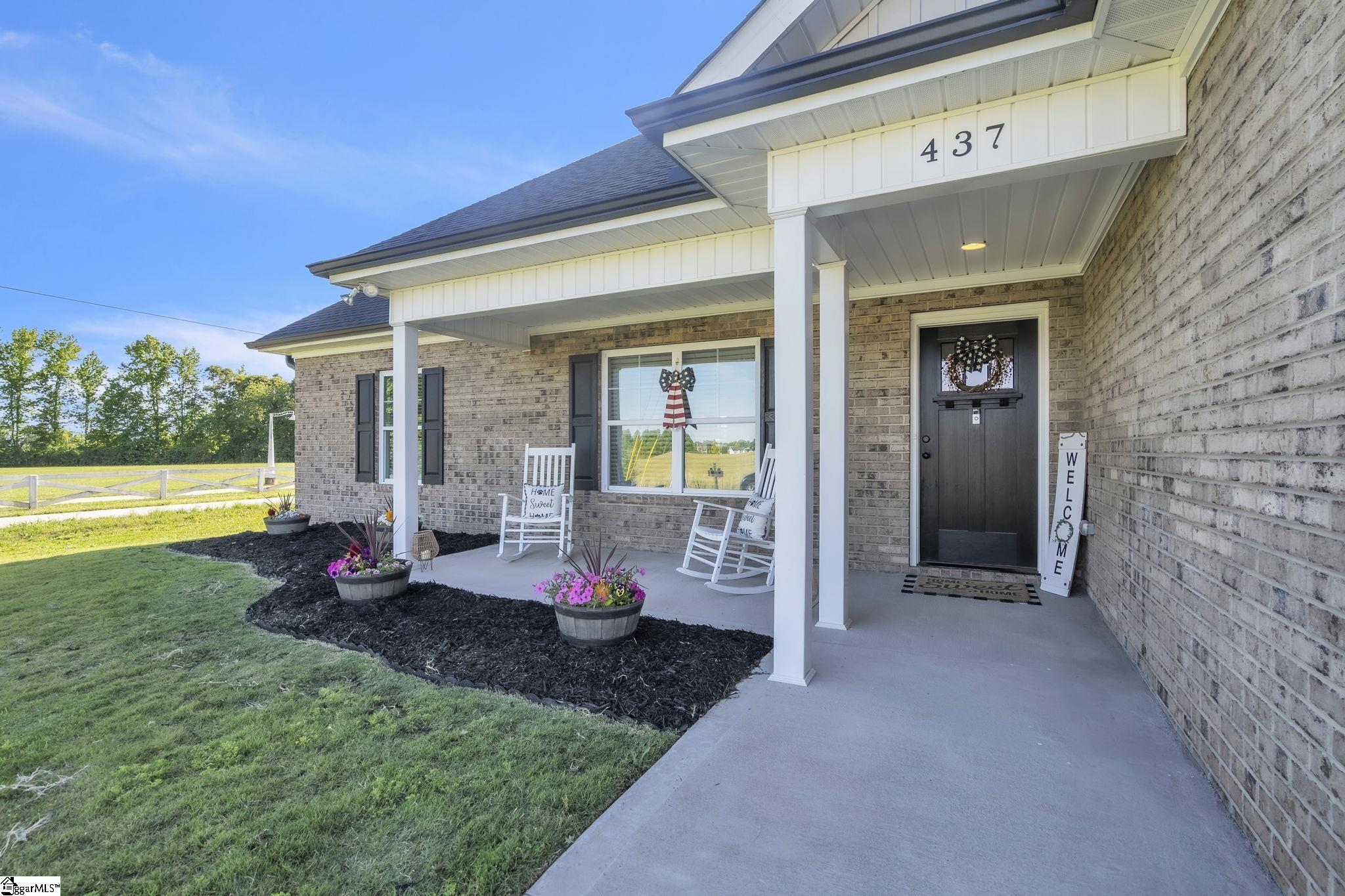 437 Cherokee Creek Road Gaffney, SC 29341 - Photo 2 of 26