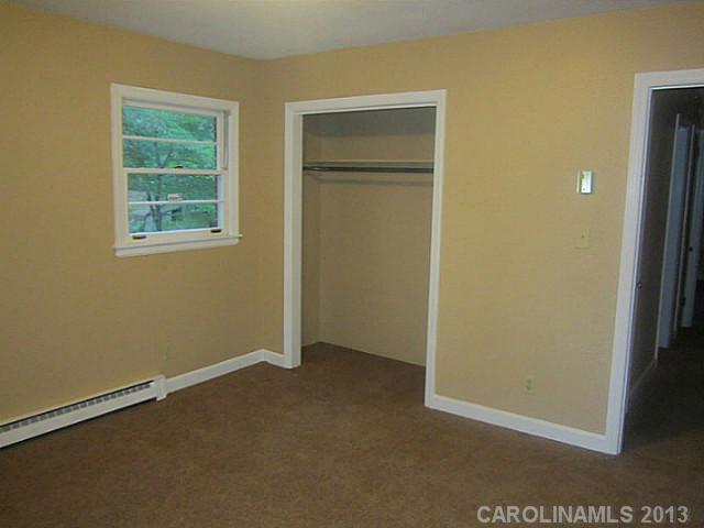 1821 Hart Road Charlotte, NC 28214 - Photo 7 of 11 Gallery Image 7