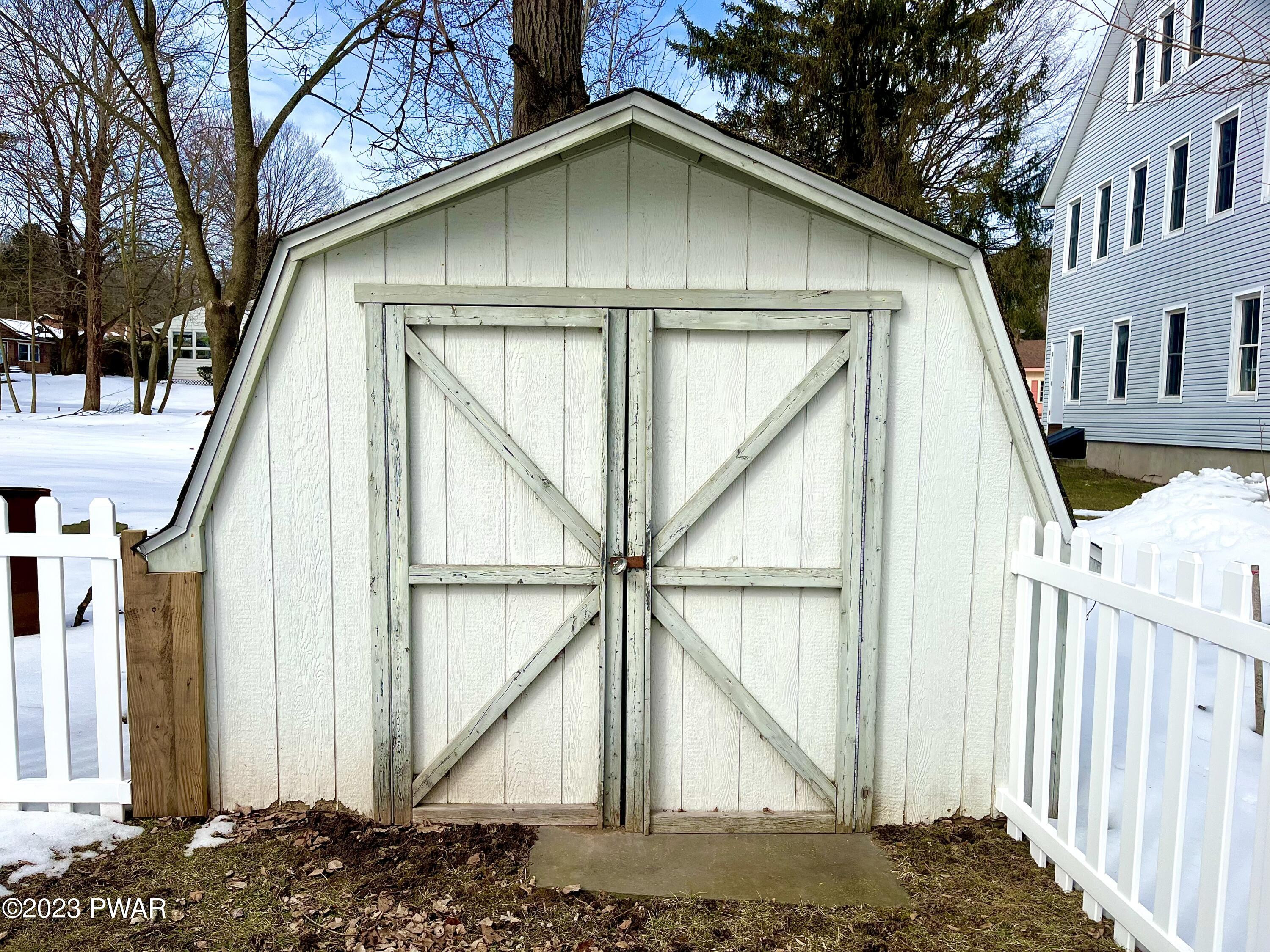 6 Merwin Street Waymart, PA 18472 - Photo 7 of 39 Utility Shed