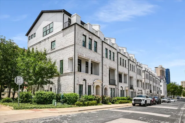 $1,200,000 | 1023 Juniper Street, Austin, TX 78702