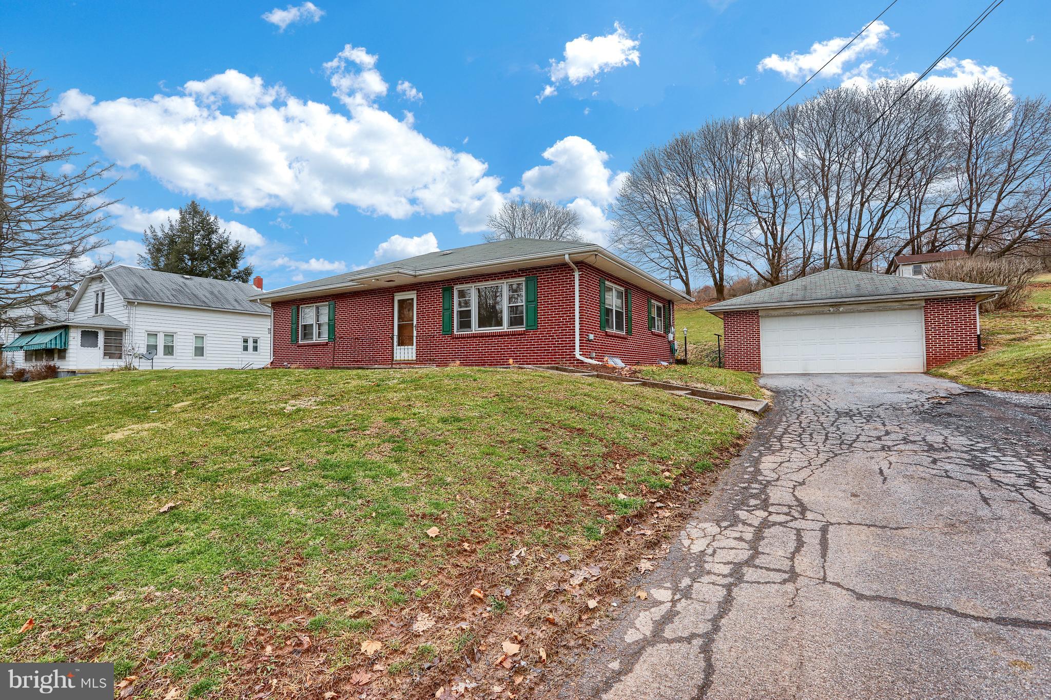 5565 Spring Road Shermans Dale, PA 17090 - Photo 3 of 30 Gallery Image 3
