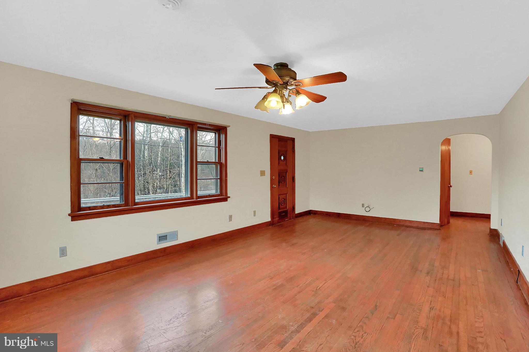 5565 Spring Road Shermans Dale, PA 17090 - Photo 5 of 30 Gallery Image 5
