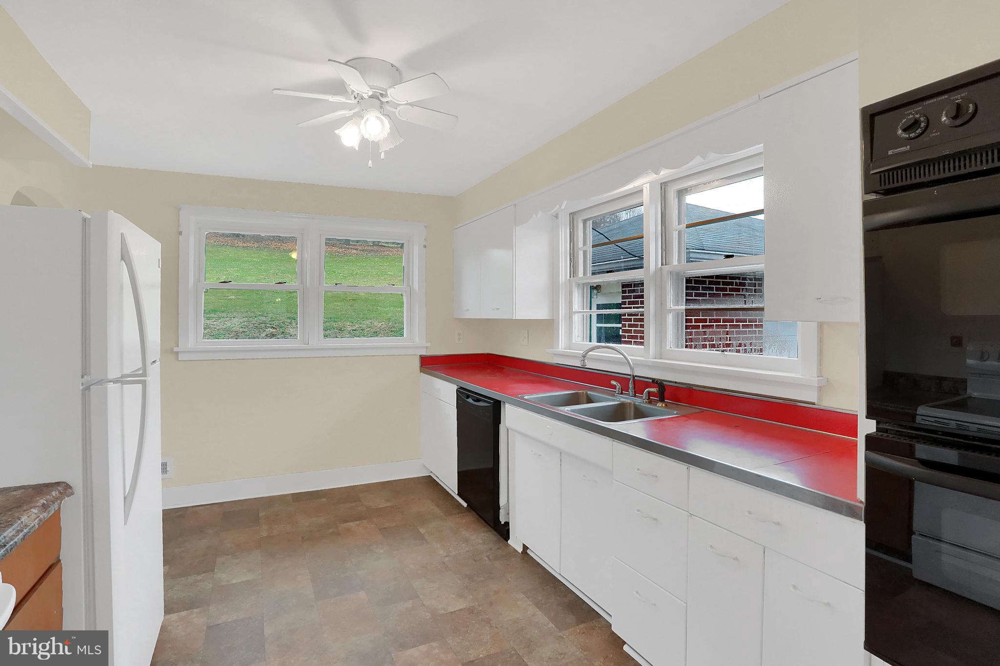 5565 Spring Road Shermans Dale, PA 17090 - Photo 10 of 30 Gallery Image 10
