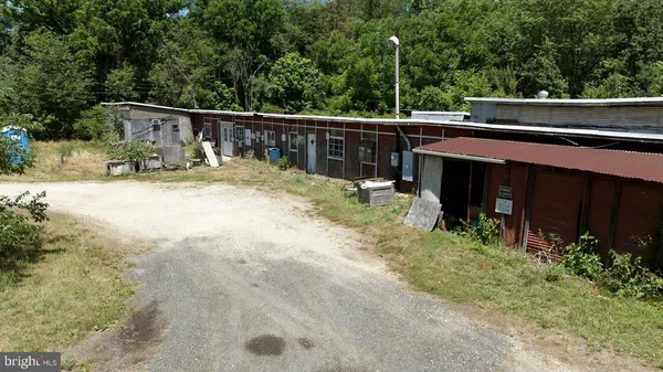 $750,000 | 108 Highway 40, Newfield, NJ 08344