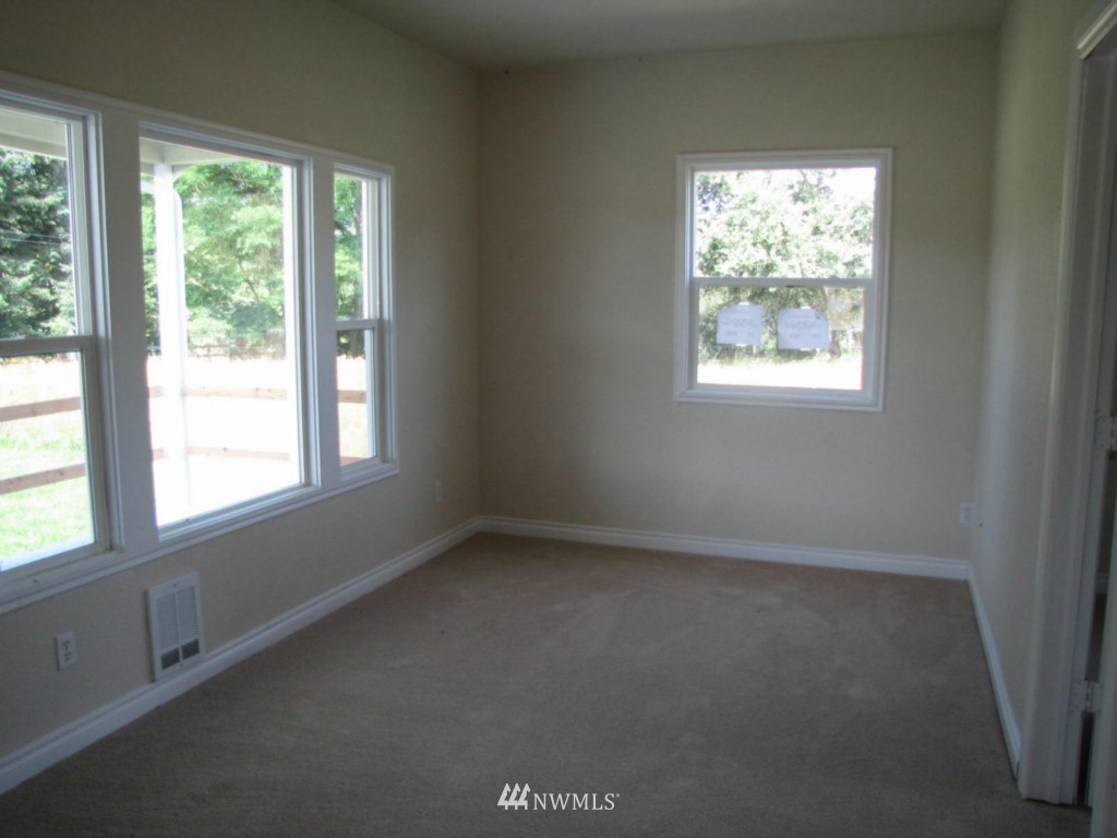 314 Awmiller Road Winlock, WA 98596 - Photo 2 of 15
