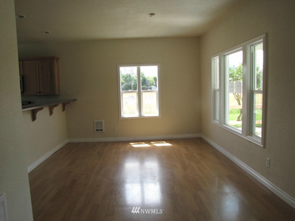 314 Awmiller Road Winlock, WA 98596 - Photo 4 of 15