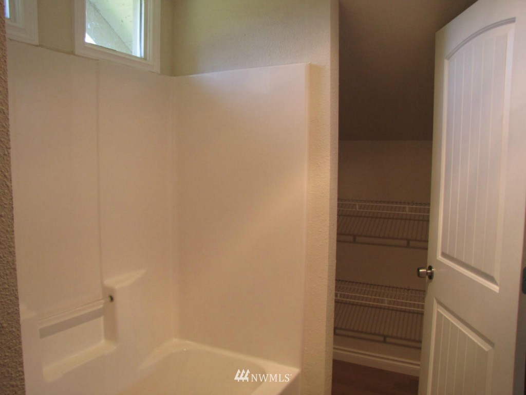 314 Awmiller Road Winlock, WA 98596 - Photo 9 of 15