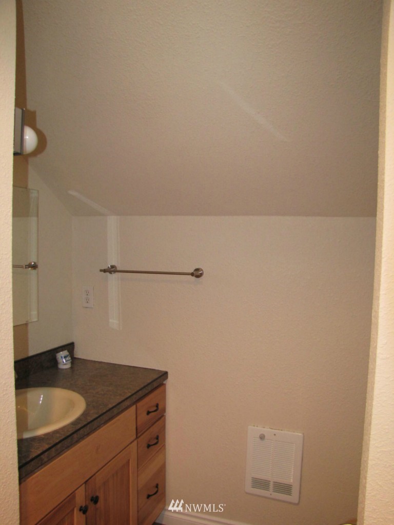 314 Awmiller Road Winlock, WA 98596 - Photo 10 of 15