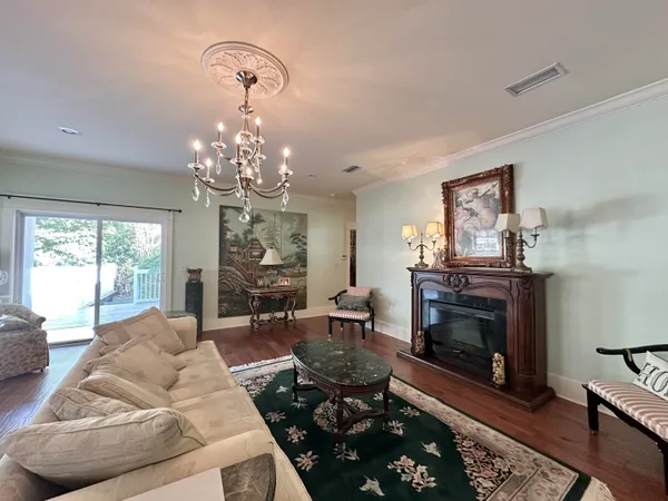 $634,900 | 786 Symphony Way, Freeport, FL 32439