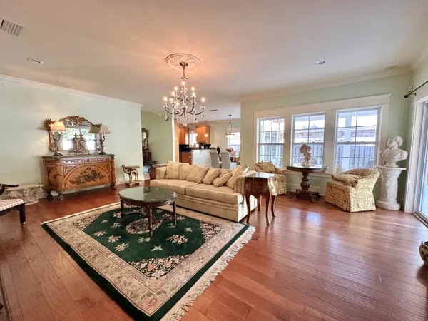 $634,900 | 786 Symphony Way, Freeport, FL 32439