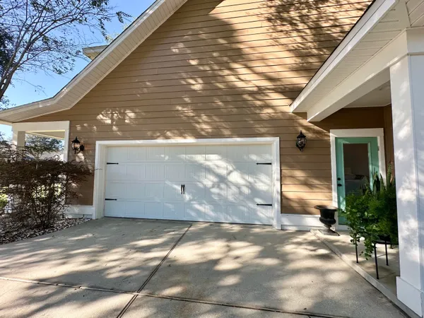 $634,900 | 786 Symphony Way, Freeport, FL 32439