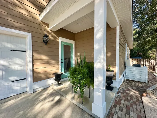 $634,900 | 786 Symphony Way, Freeport, FL 32439