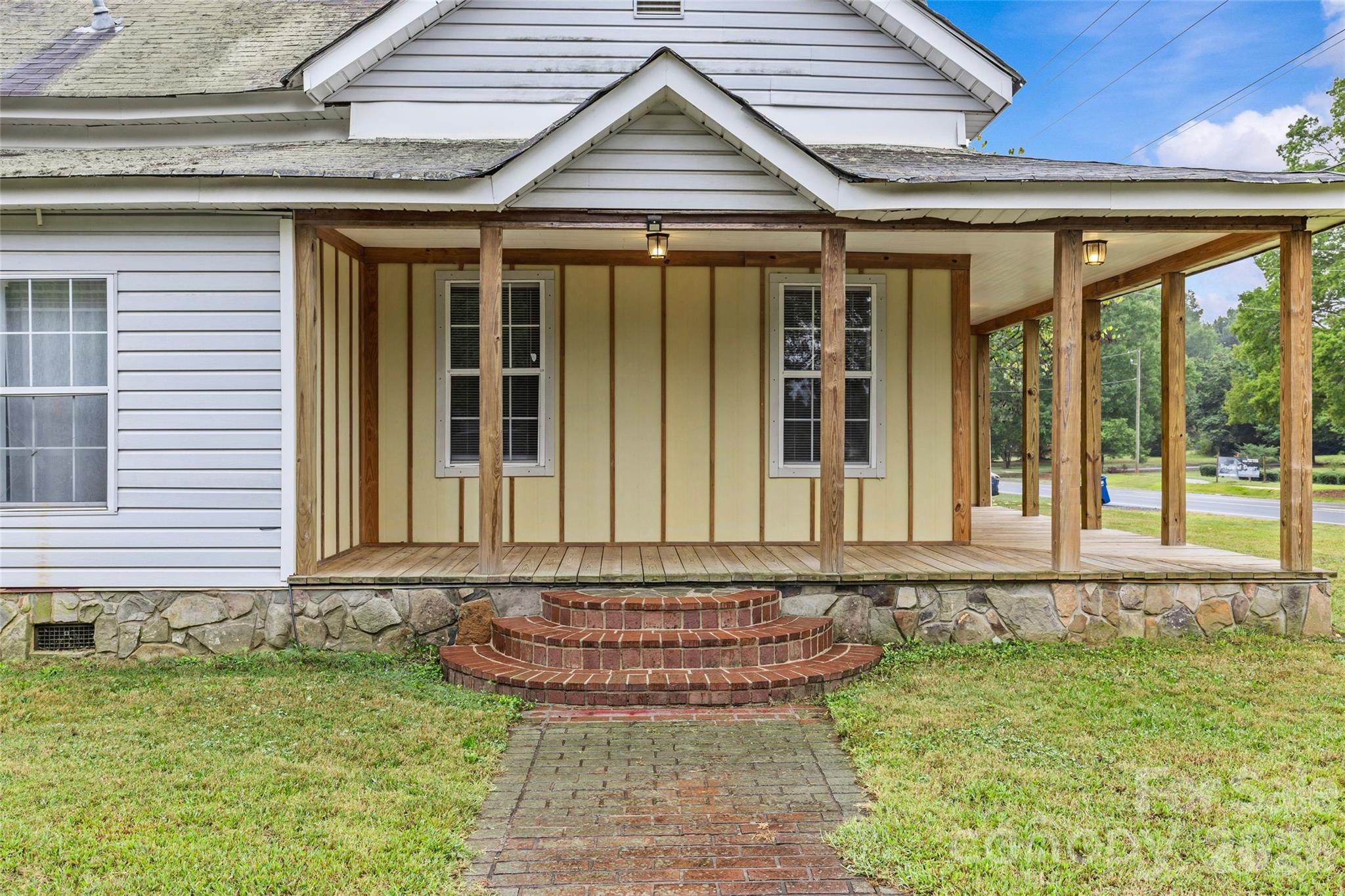 3824 Matthews-Mint Hill Road Matthews, NC 28105 - Photo 4 of 28