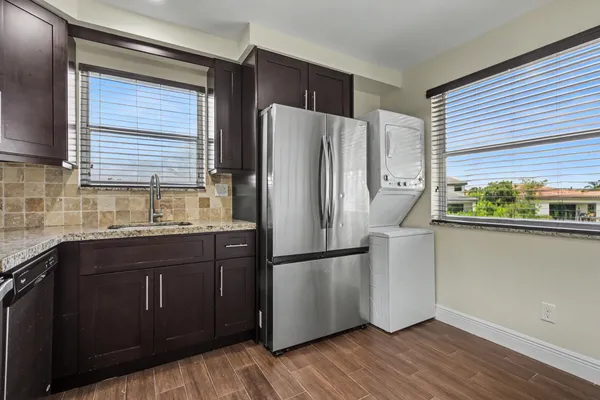 $2,200 | 1250 Southwest 113th Terrace, Unit 204, Pembroke Pines, FL 33025