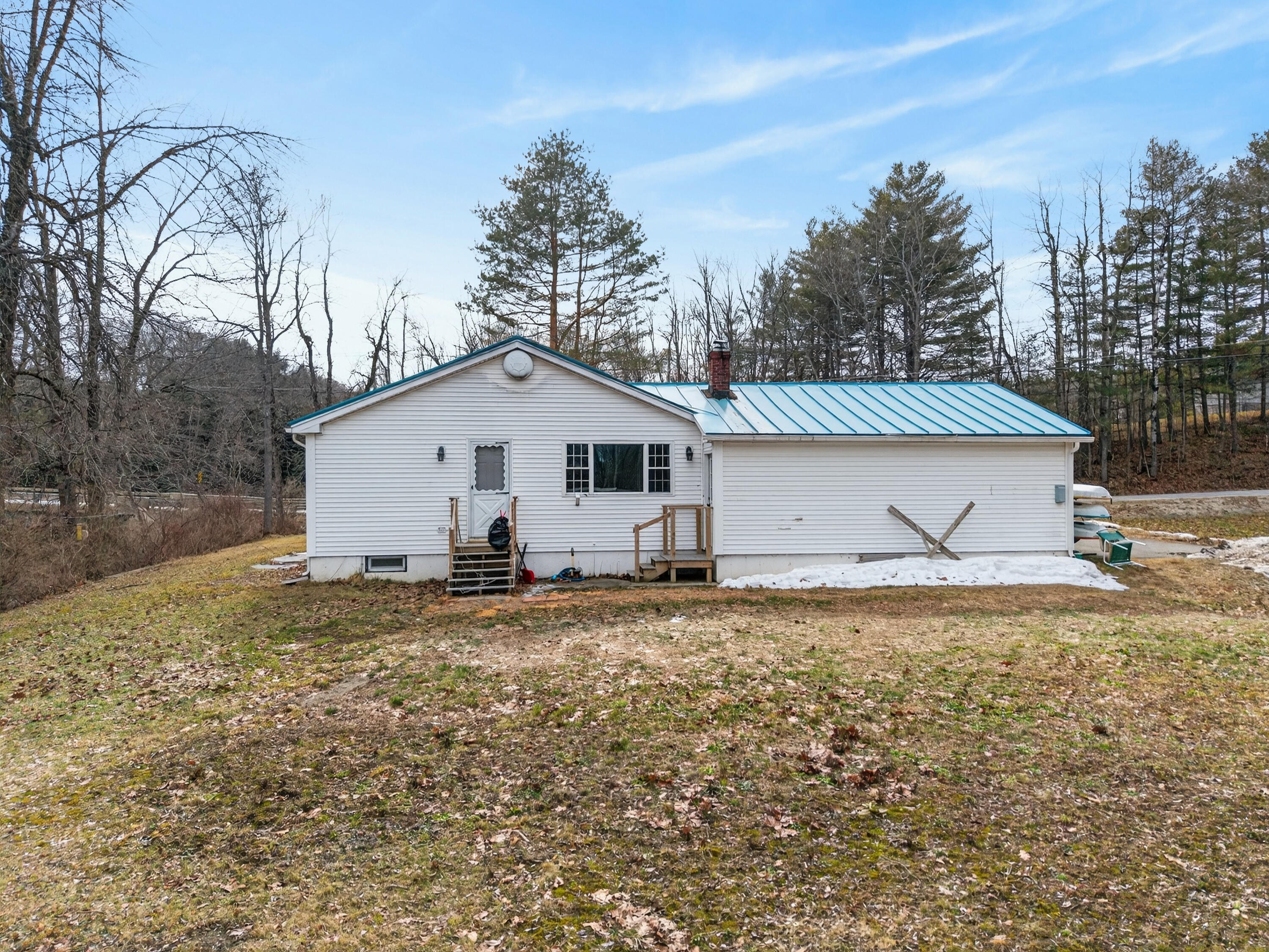 88 County Road Oakland, ME 04963 - Photo 13 of 44 88_County_Rd_079